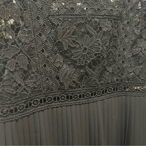 Zara party mini dress black lace bodice pleated skirt short sleeve small EUC - Picture 12 of 16